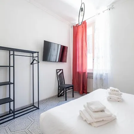 Vg Pantheon 5 Stelle Parlamento Homestay