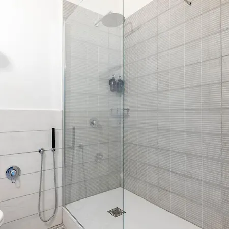 Vg Pantheon 5 Stelle Parlamento